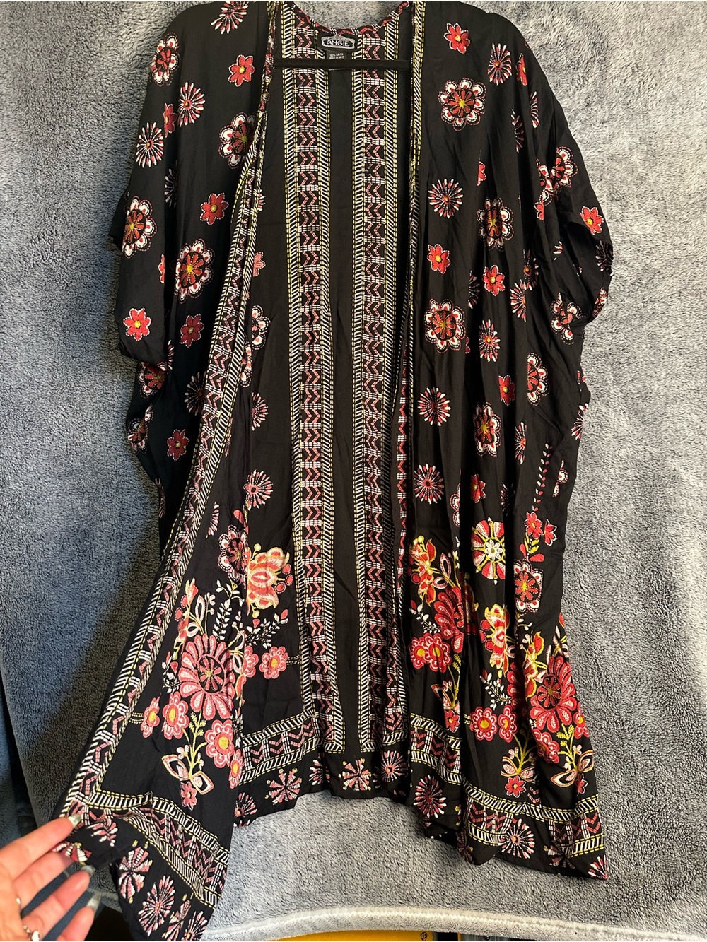 Black Floral Embroidered Kimono Cardigan